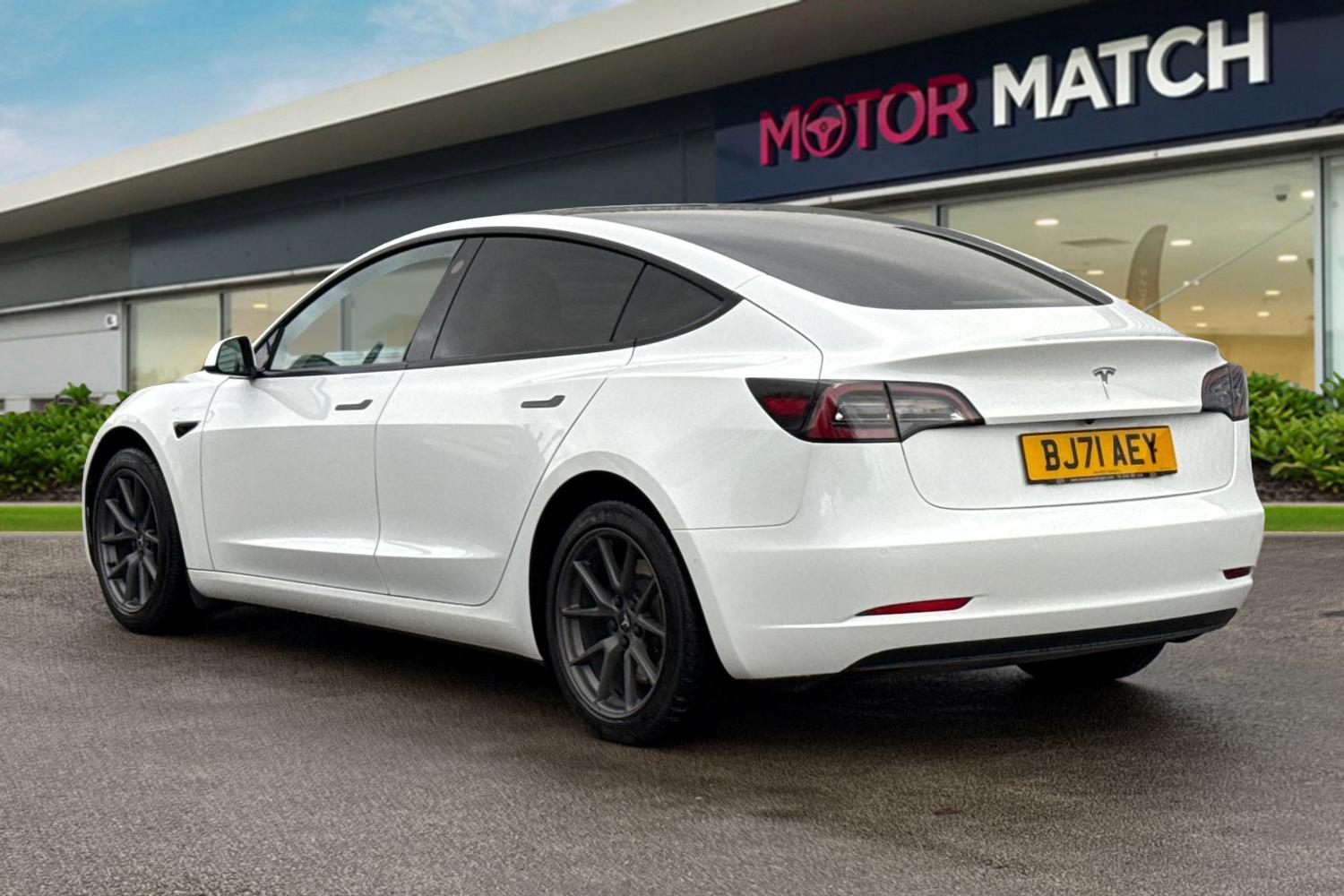 Used Tesla Model 3 2021 for sale - 77128856: Photo 2