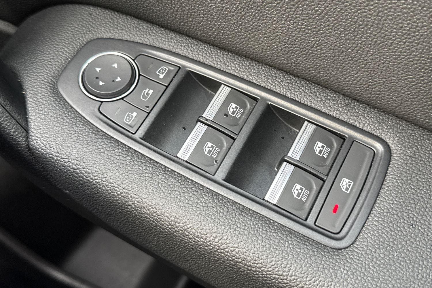 Used Renault Captur 2023 for sale - 76346483: Photo 33