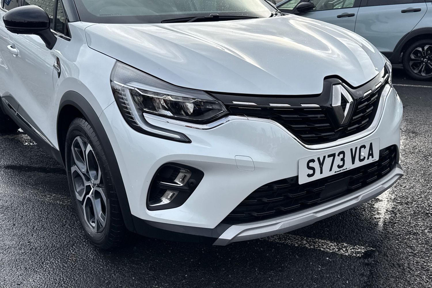 Used Renault Captur 2023 for sale - 76346483: Photo 8