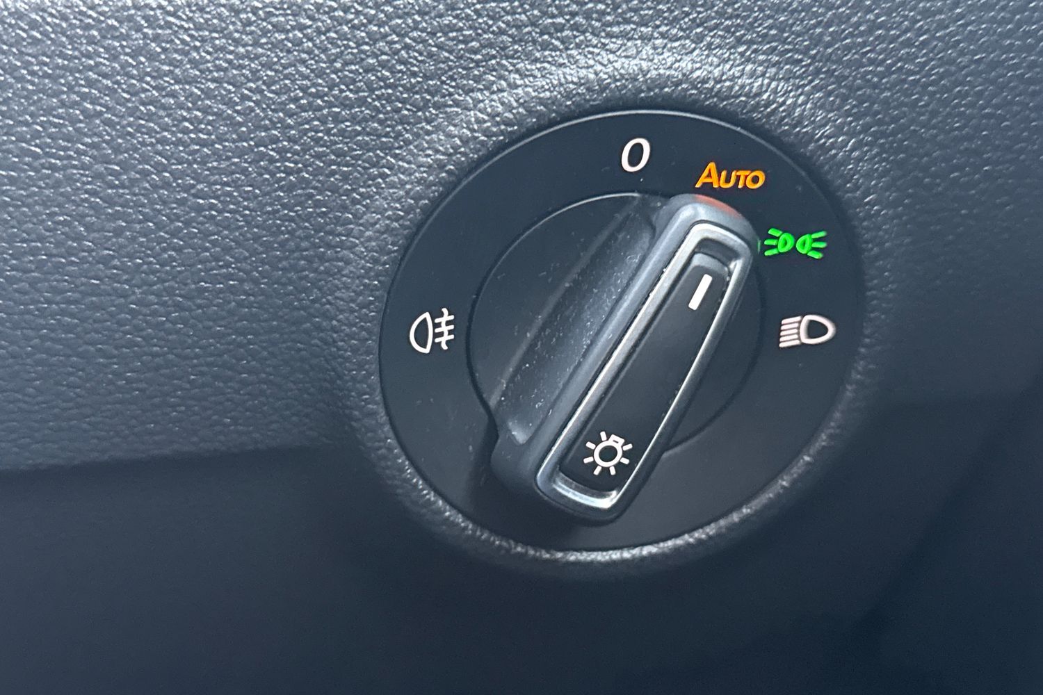 Used Volkswagen T-Roc 2020 for sale - 76711754: Photo 34