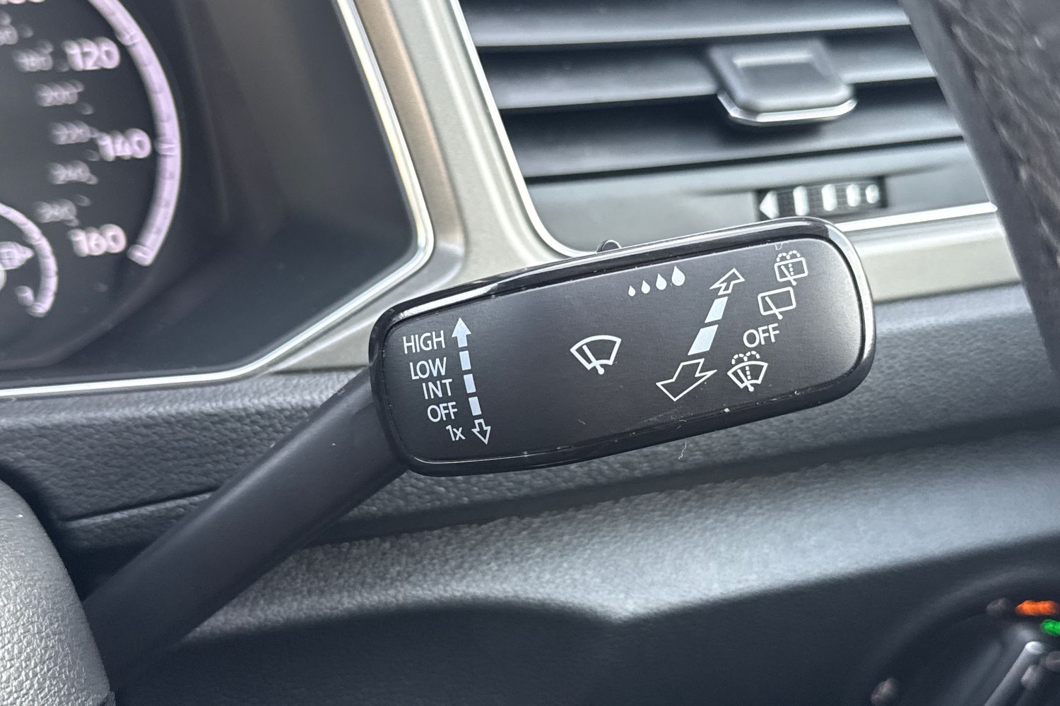 Used Volkswagen T-Roc 2020 for sale - 76711754: Photo 37