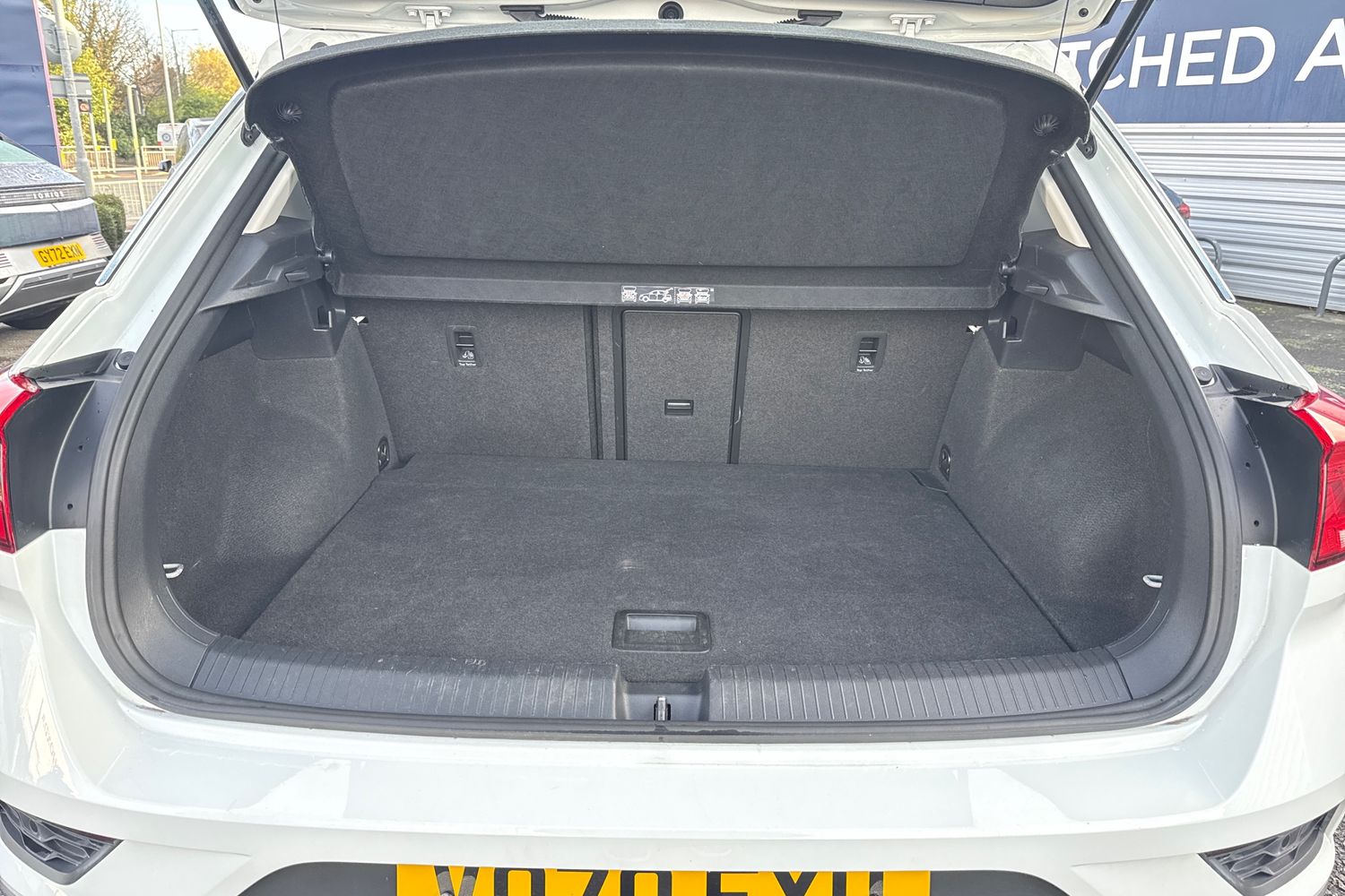 Used Volkswagen T-Roc 2020 for sale - 76711754: Photo 7