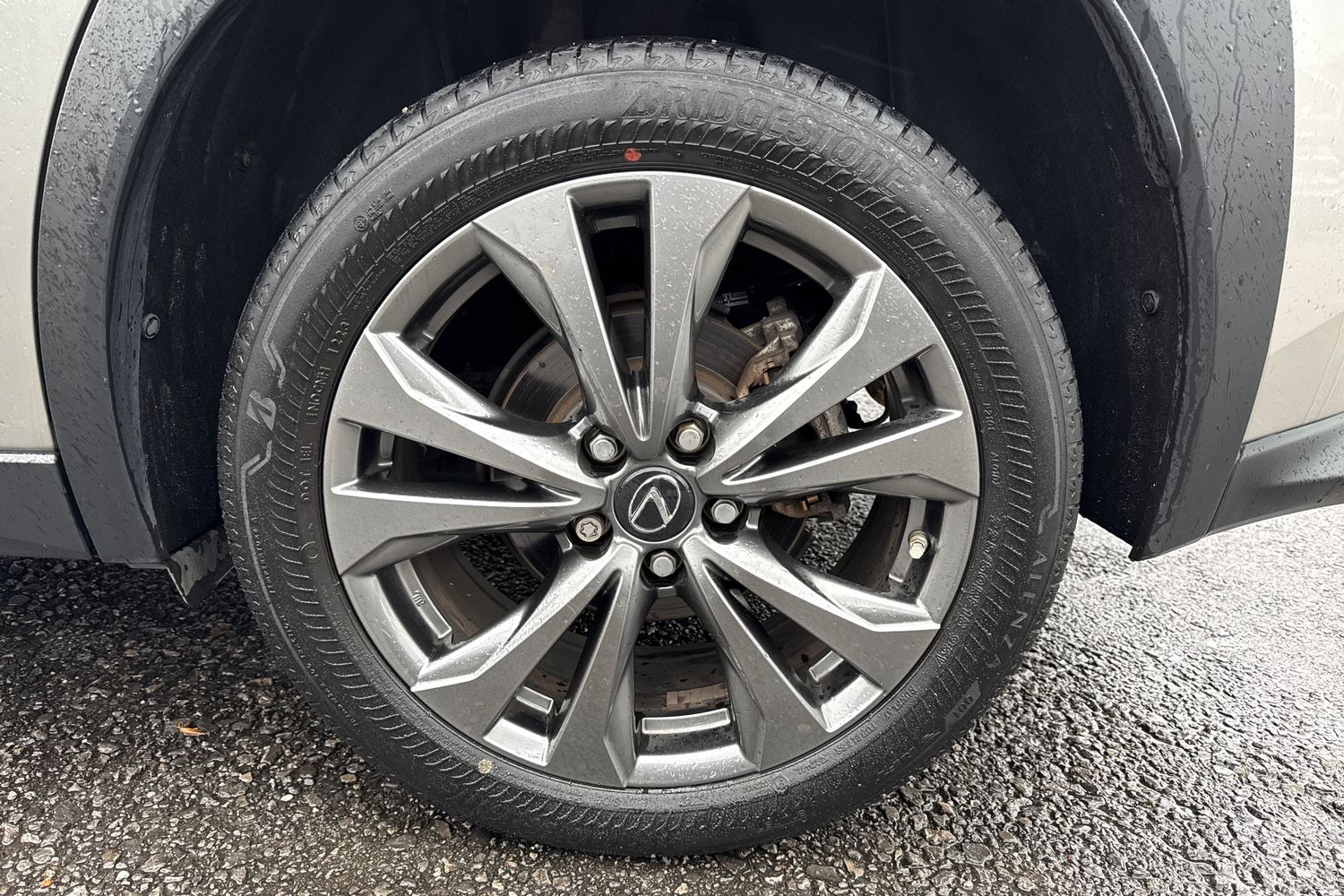 Used Lexus UX 2023 for sale - 76909467: Photo 10