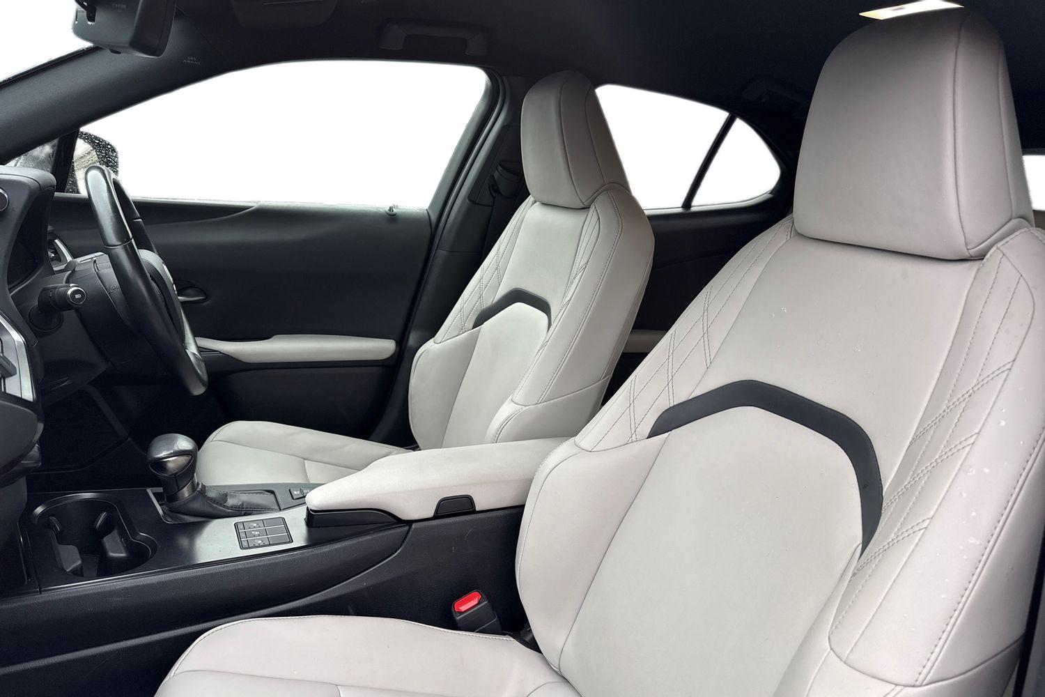 Used Lexus UX 2023 for sale - 76909467: Photo 16