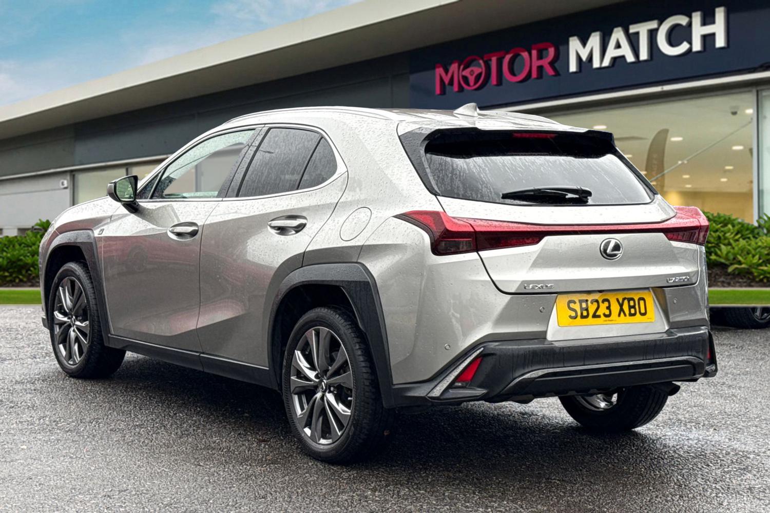 Used Lexus UX 2023 for sale - 76909467: Photo 2