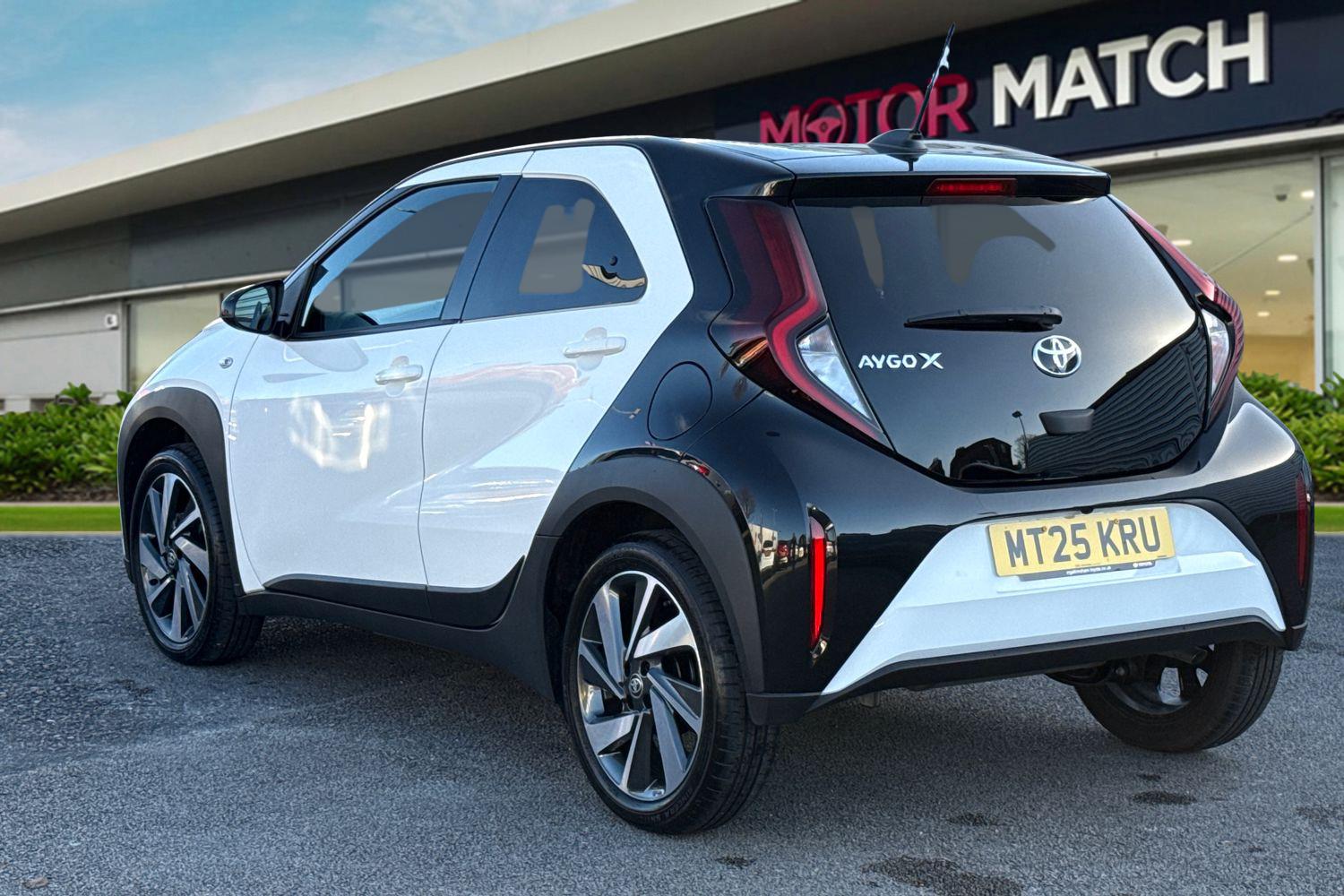 Used Toyota Aygo X 2025 for sale - 76610909: Photo 2