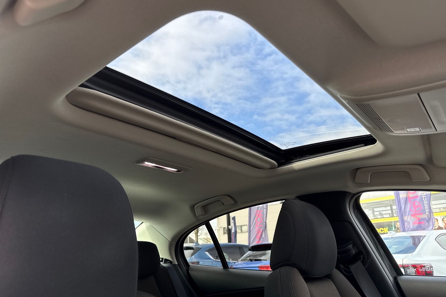 Used Mazda Mazda3 2022 for sale - 77886400: Photo 31