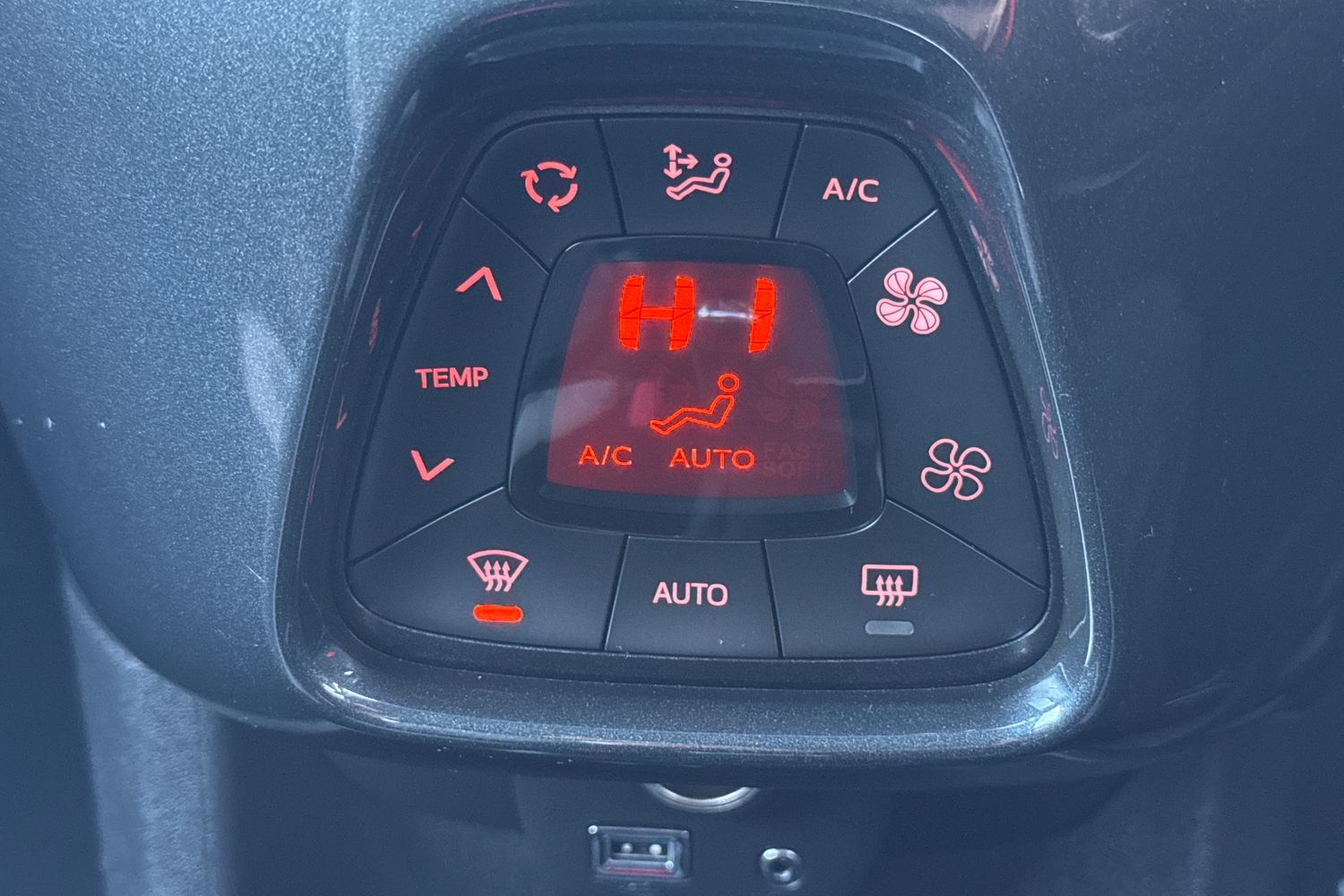 Used Toyota AYGO 2019 for sale - 77006881: Photo 22