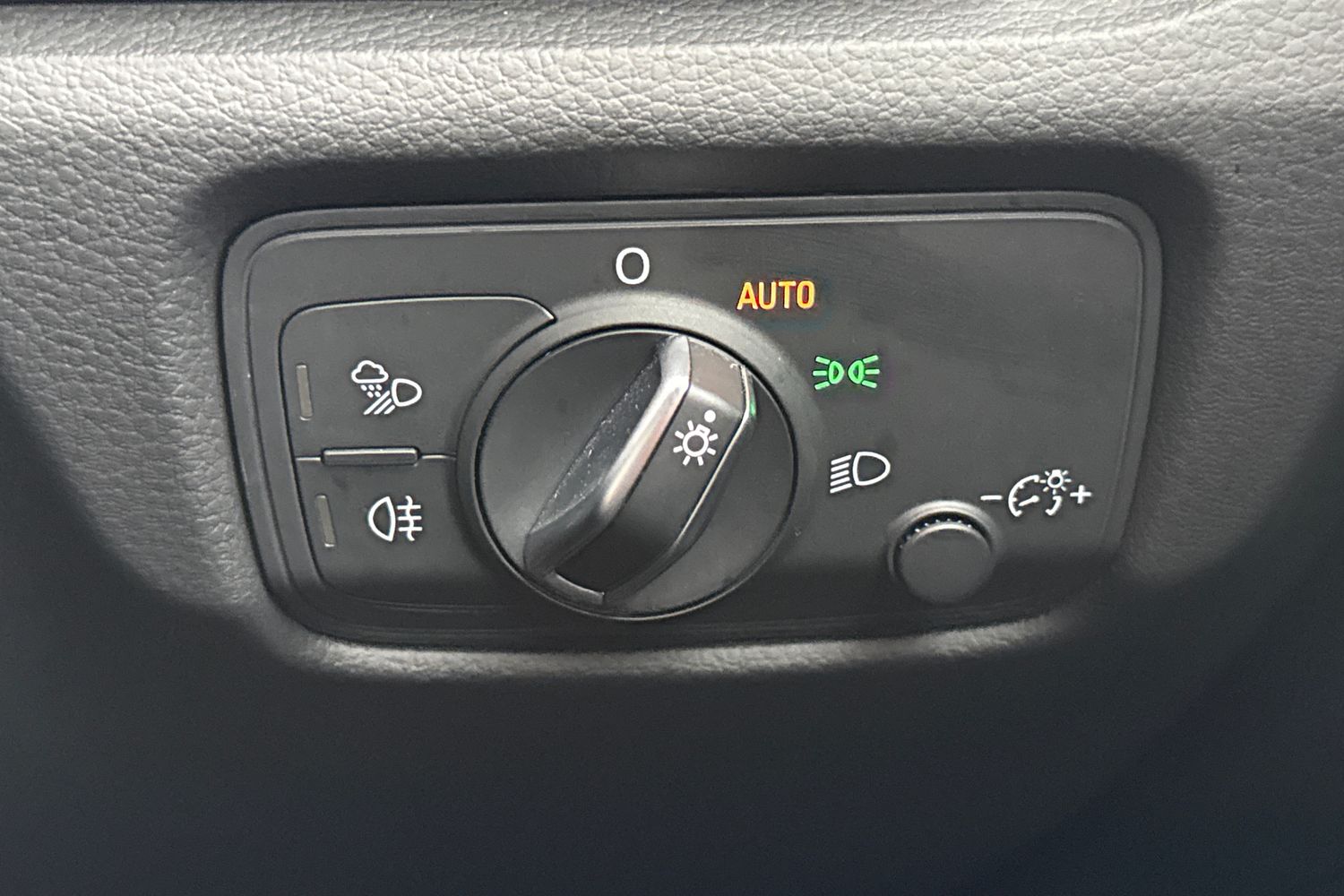 Used Audi A3 2018 for sale - 77220082: Photo 37