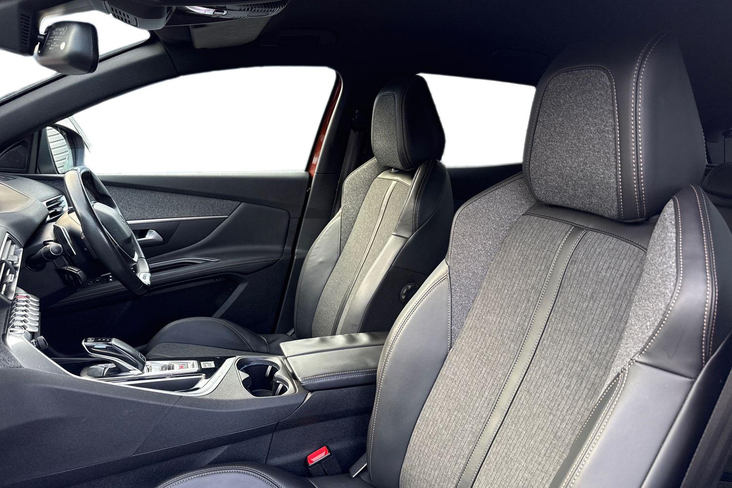 Used Peugeot 3008 2018 for sale - 77641980: Photo 16