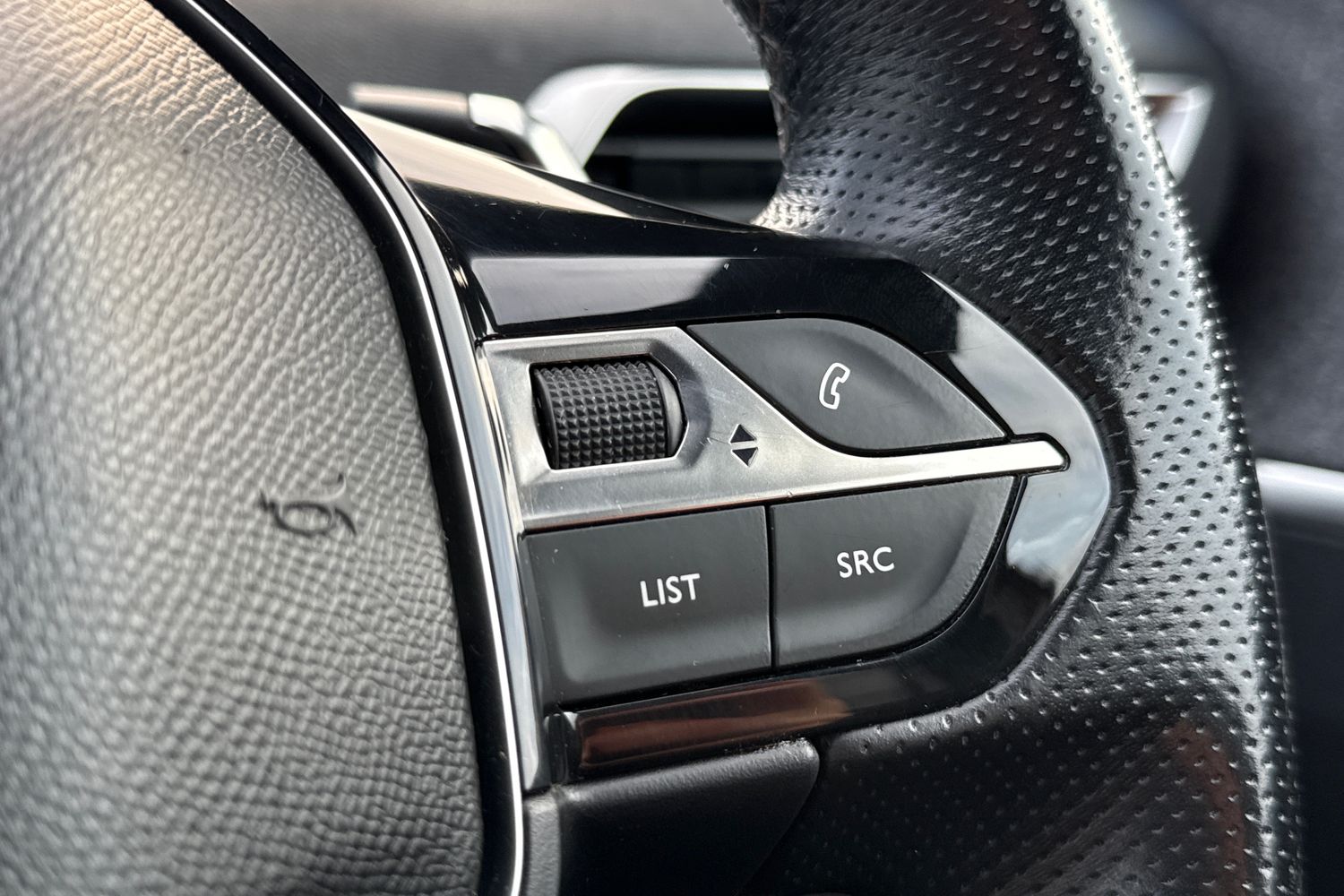 Used Peugeot 3008 2018 for sale - 77641980: Photo 40