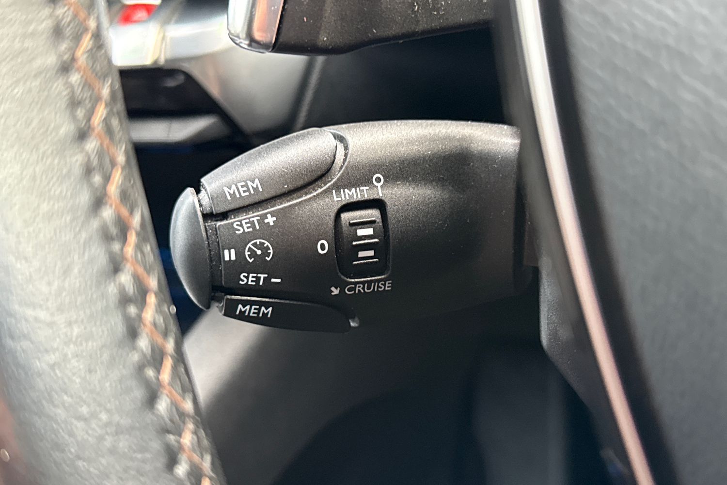 Used Peugeot 3008 2018 for sale - 77641980: Photo 50