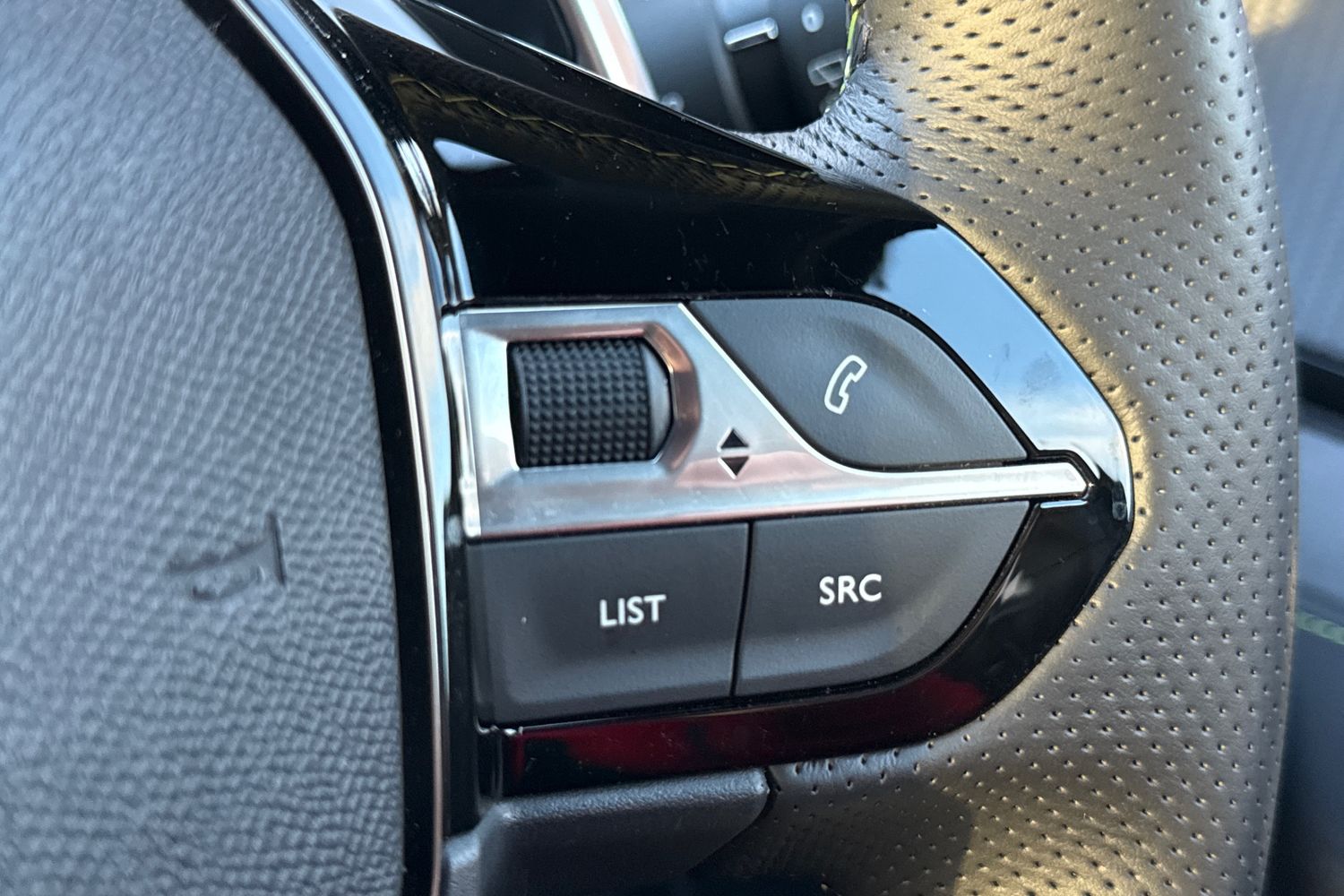 Used Peugeot 2008 2024 for sale - 76805303: Photo 41