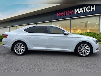 Used Skoda Superb 2017 for sale - 75847319: Photo