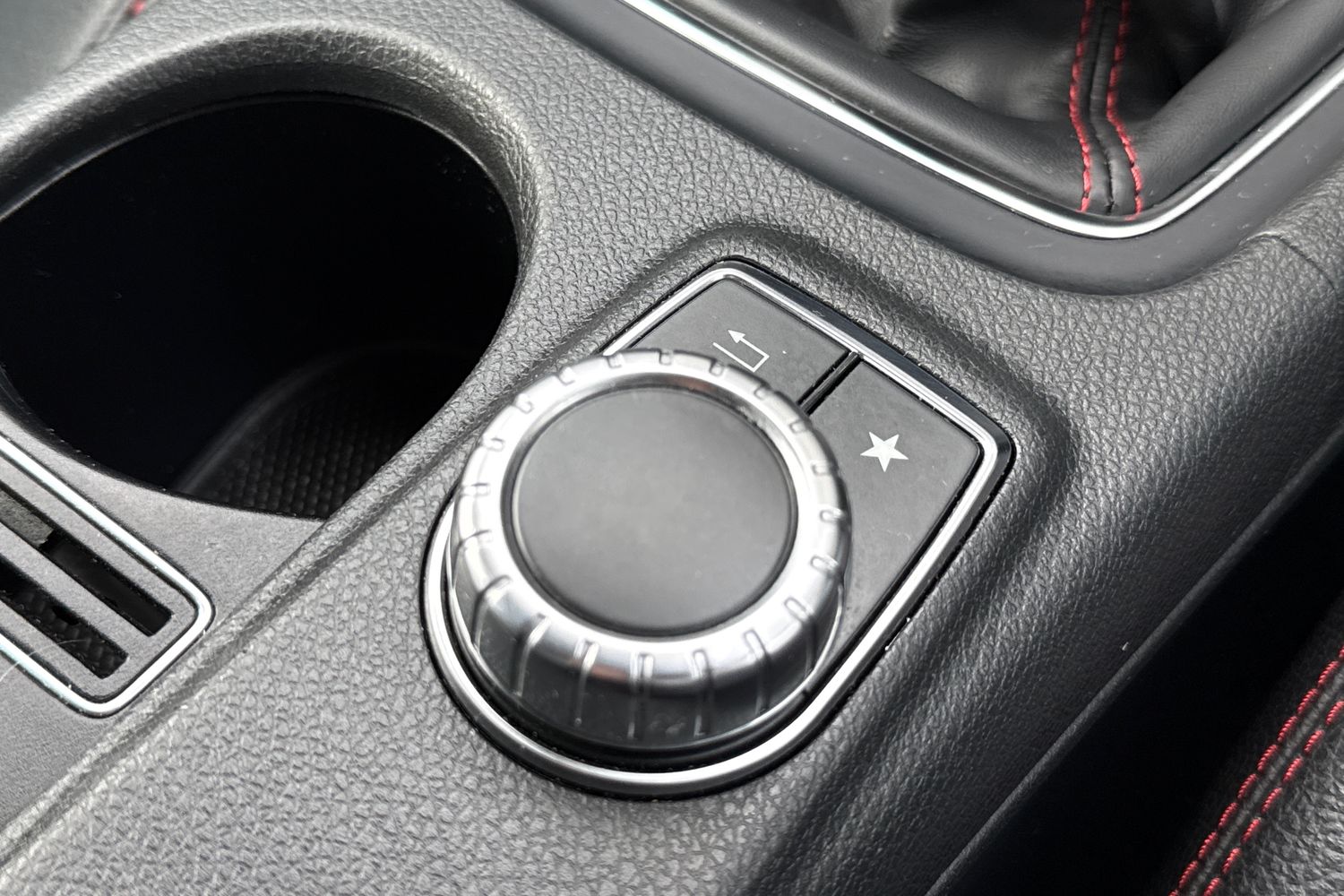 Used Mercedes-Benz A-Class 2017 for sale - 76385443: Photo 40