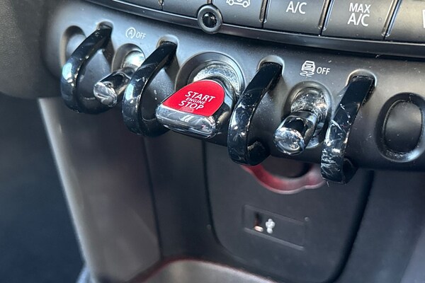 Used MINI Hatch 2020 for sale - 76288339: Photo 48