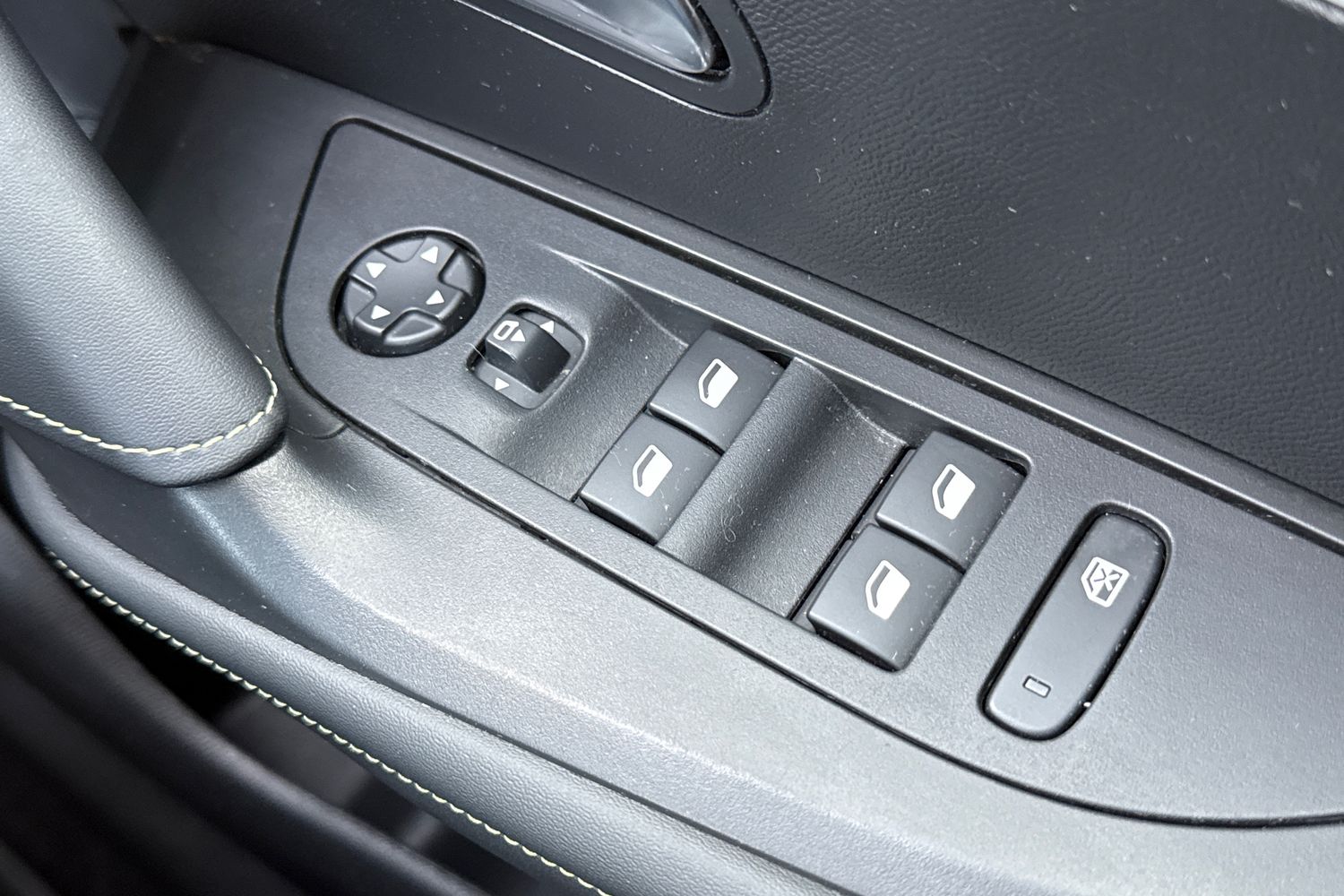 Used Peugeot 2008 2022 for sale - 76636922: Photo 39