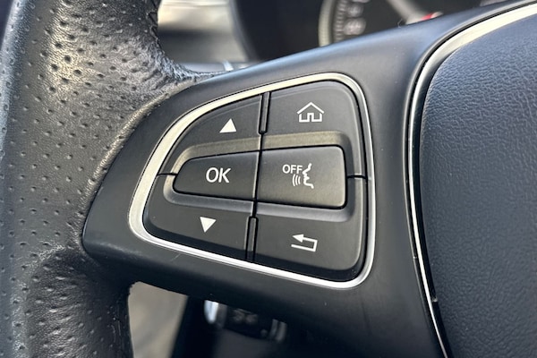 Used Mercedes-Benz C Class 2018 for sale - 76286666: Photo 44