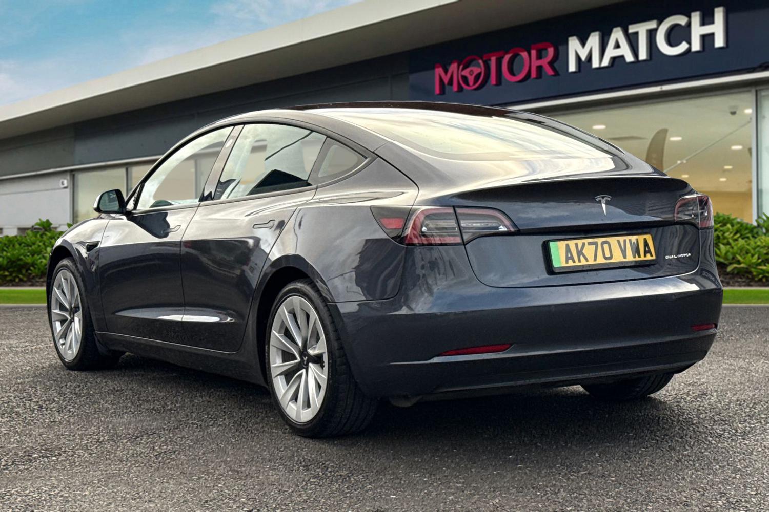 Used Tesla Model 3 2020 for sale - 77303061: Photo 2