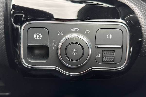 Used Mercedes-Benz A-Class 2020 for sale - 76081827: Photo 36