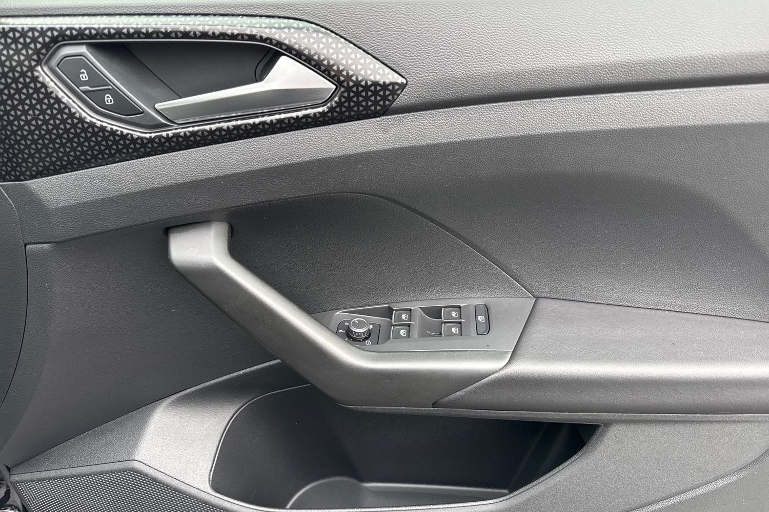 Used Volkswagen T-Cross 2023 for sale - 77527335: Photo 21