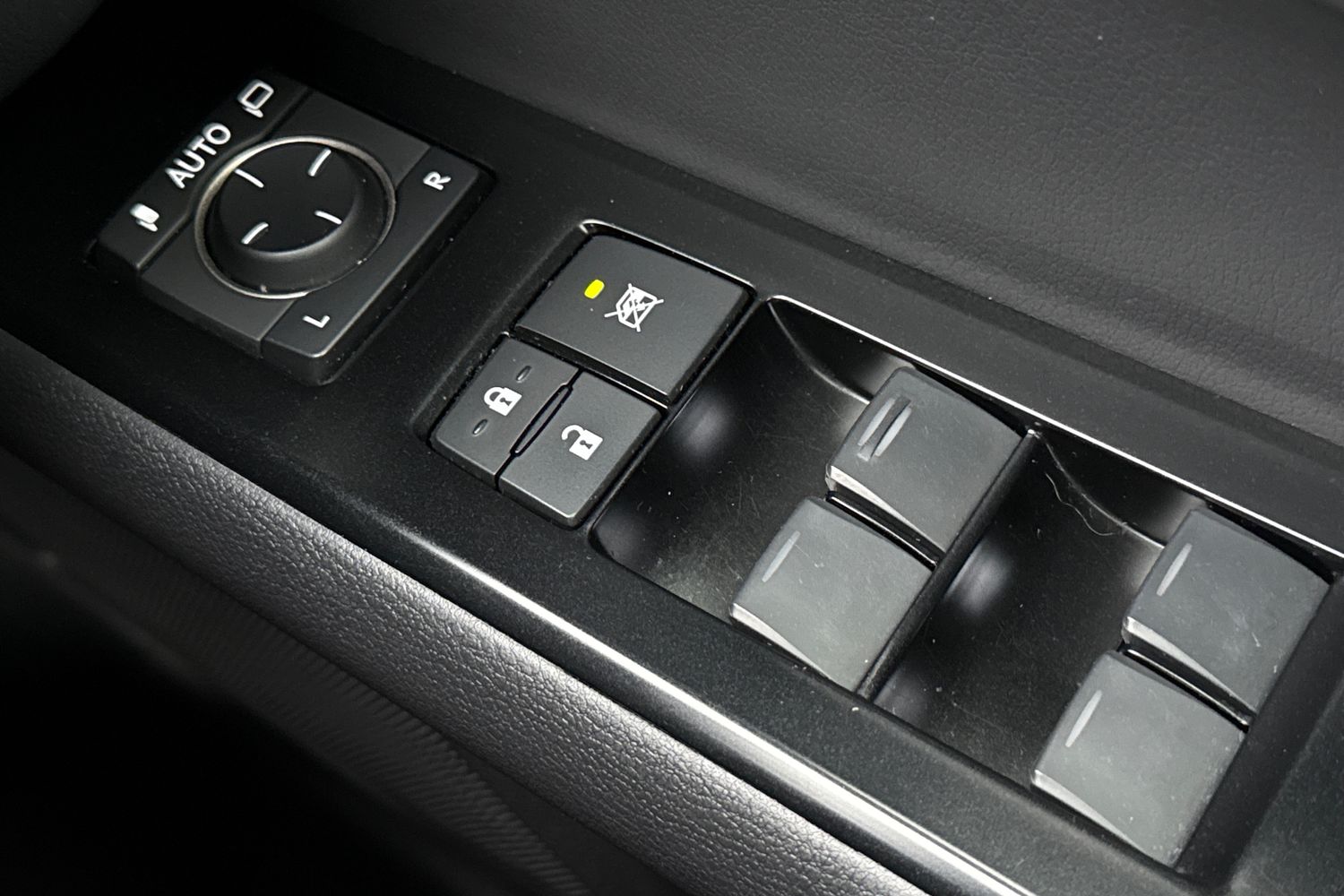 Used Lexus UX 2023 for sale - 76587978: Photo 35