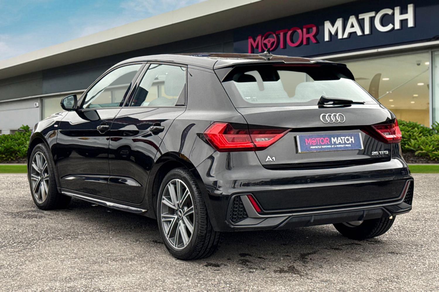 Used Audi A1 2021 for sale - 77812490: Photo 2