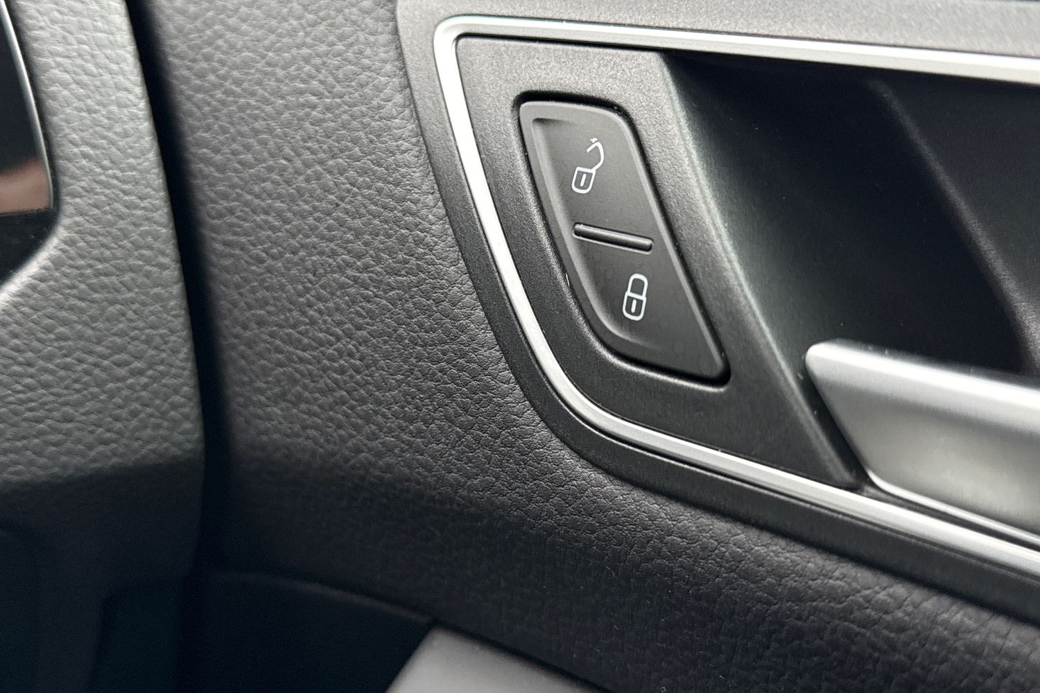 Used Volkswagen Touran 2020 for sale - 77340863: Photo 38