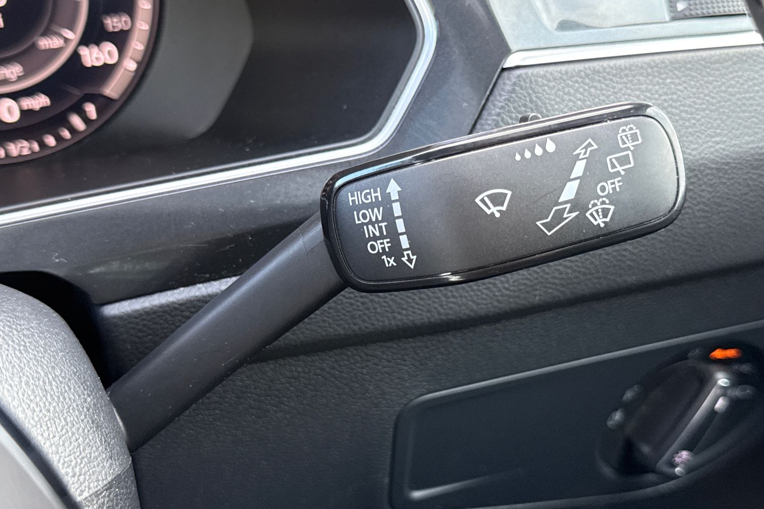 Used Volkswagen Tiguan 2018 for sale - 76391027: Photo 40