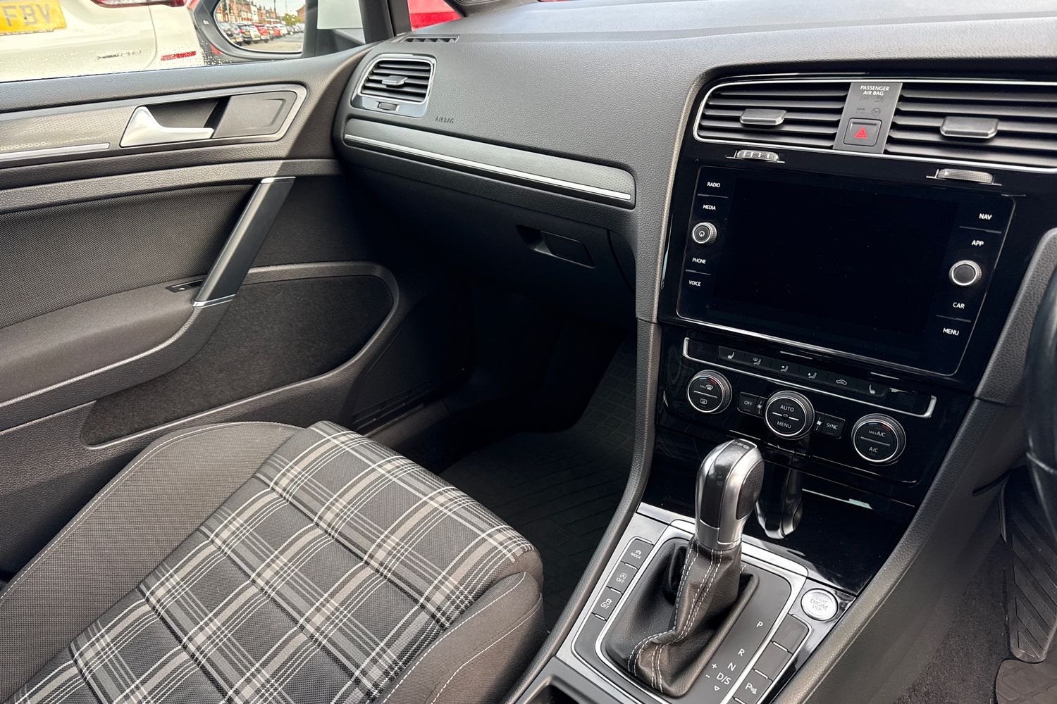 Used Volkswagen Golf 2019 for sale - 76836336: Photo 19