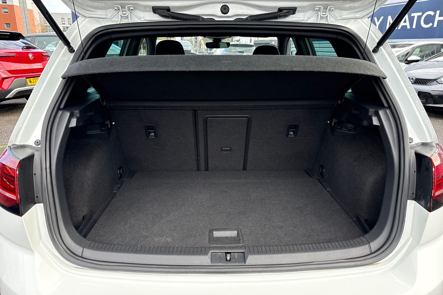 Used Volkswagen Golf 2019 for sale - 76836336: Photo 6