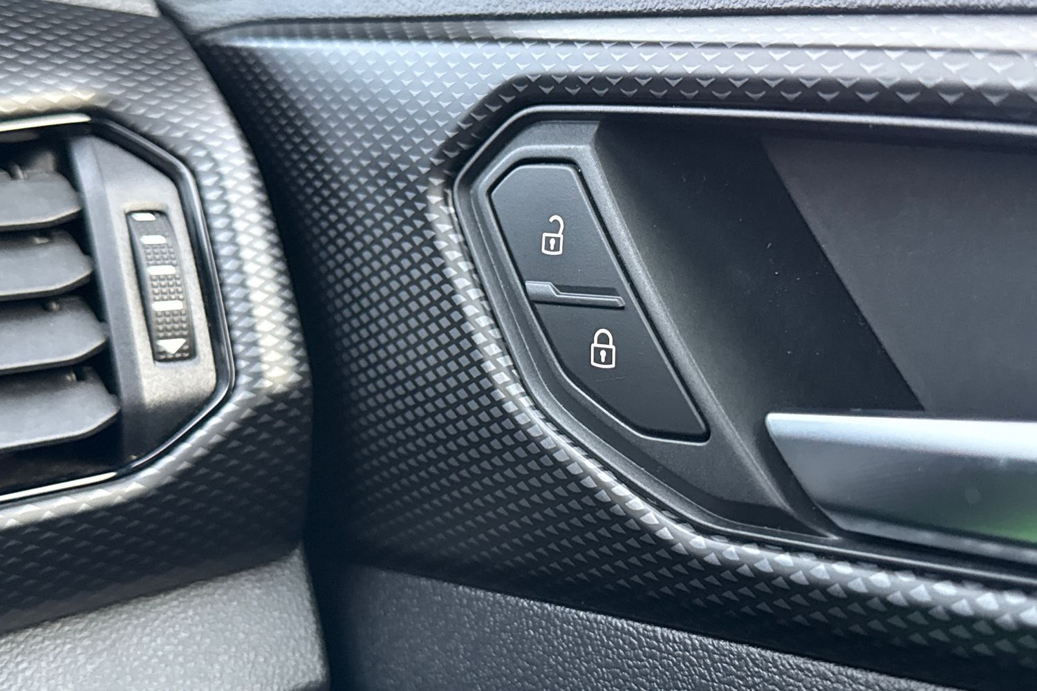 Used Volkswagen T-Cross 2022 for sale - 77206618: Photo 46