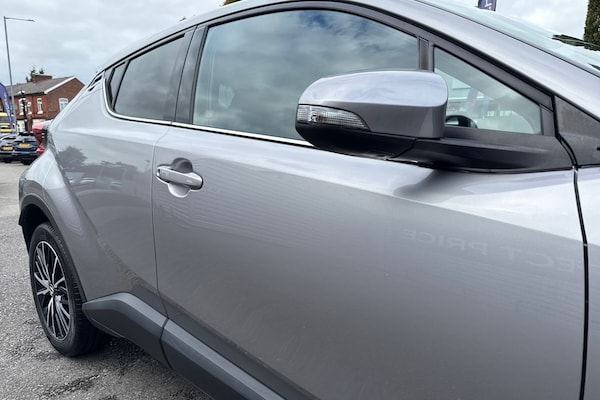 Used Toyota C-HR 2018 for sale - 76207103: Photo 27