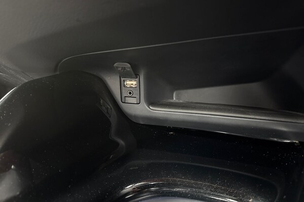 Used Toyota C-HR 2018 for sale - 76207103: Photo 44