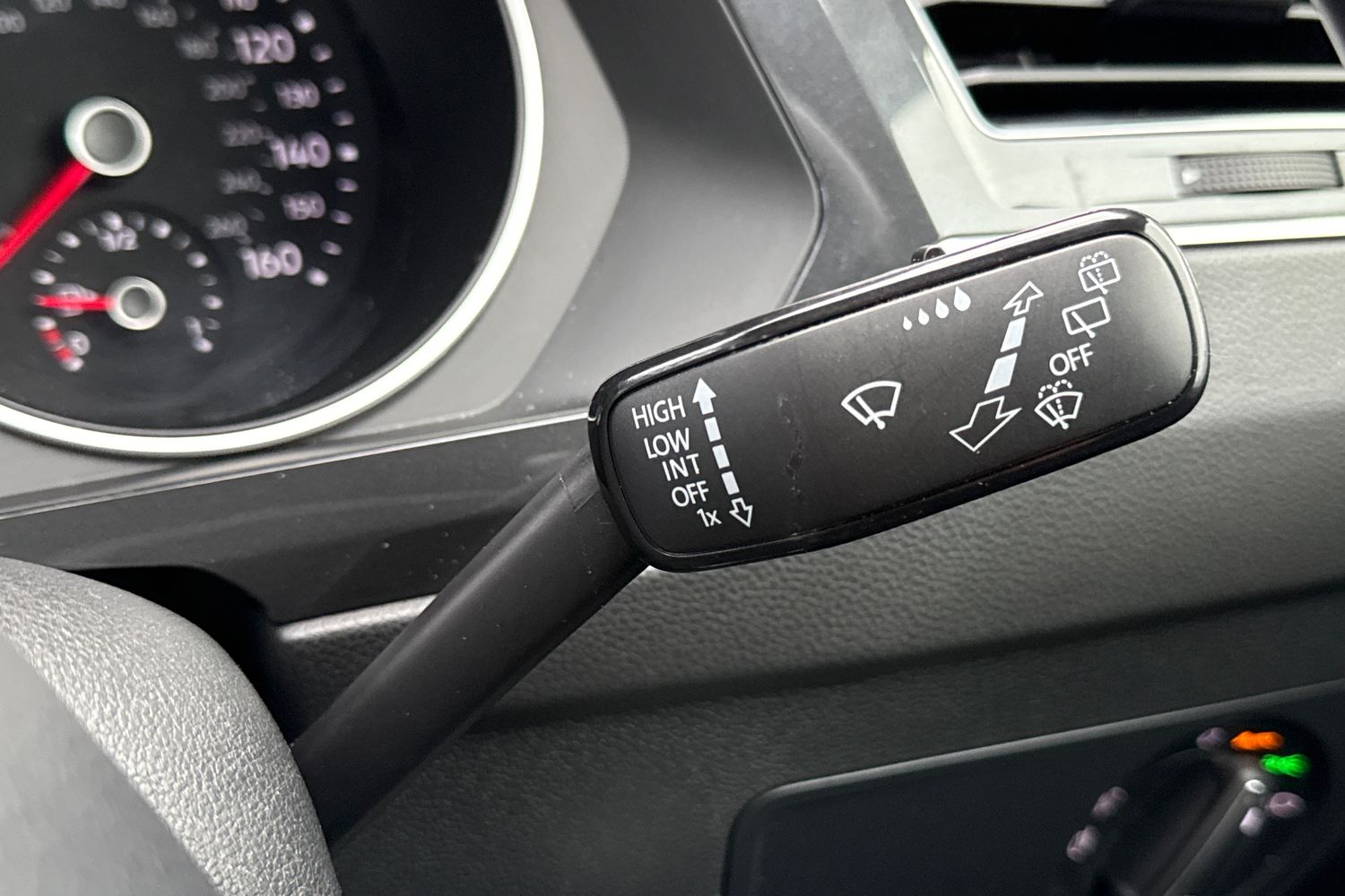 Used Volkswagen Tiguan 2018 for sale - 77374373: Photo 39