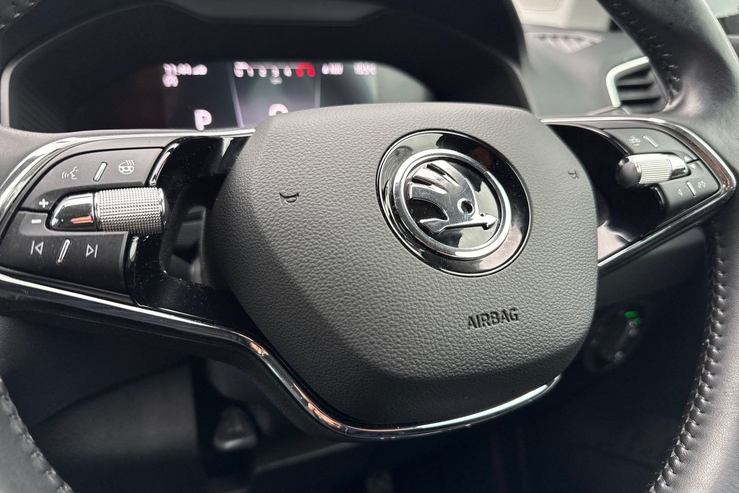 Used Skoda Karoq 2023 for sale - 77680151: Photo 46