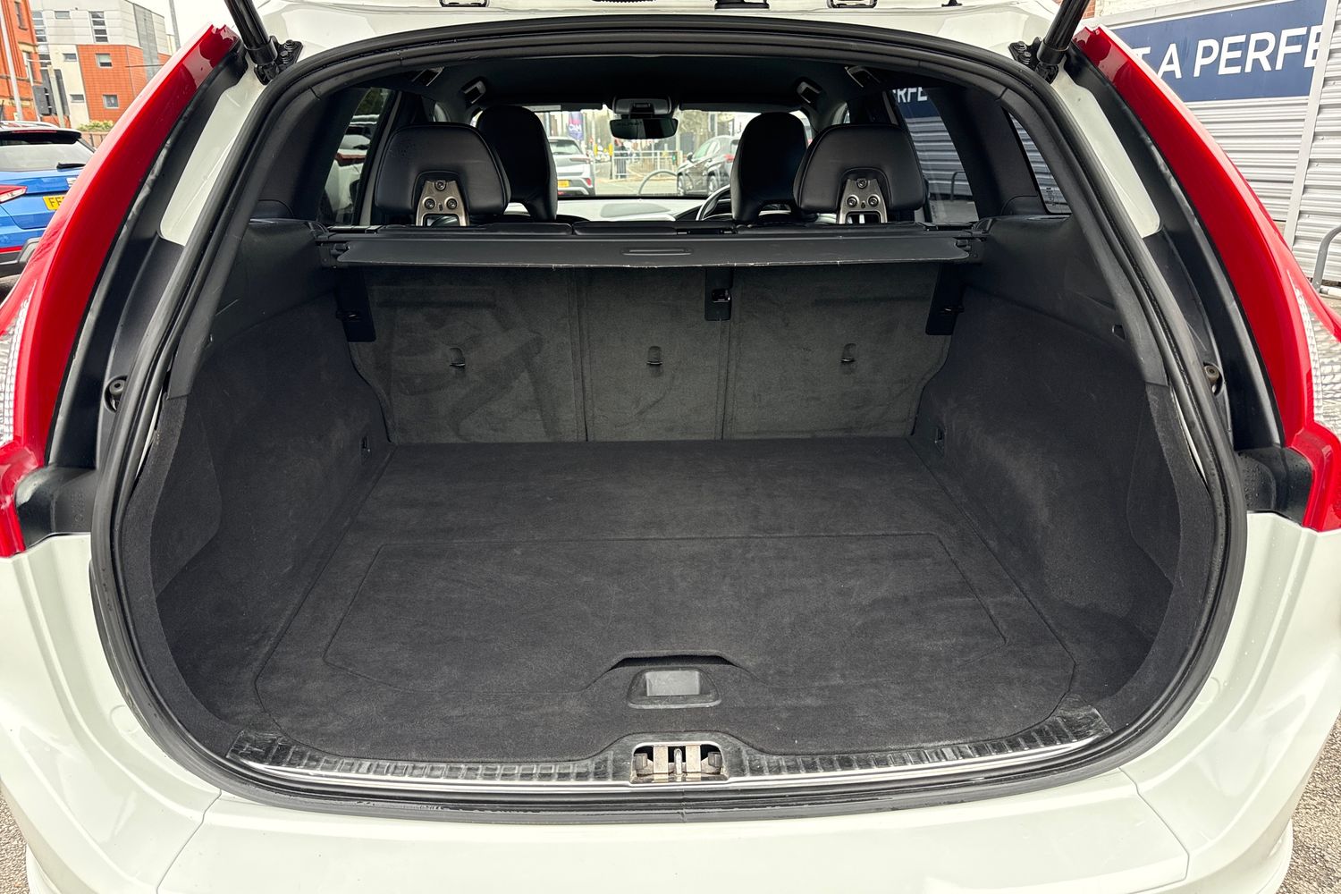 Used Volvo XC60 2016 for sale - 77079995: Photo 6