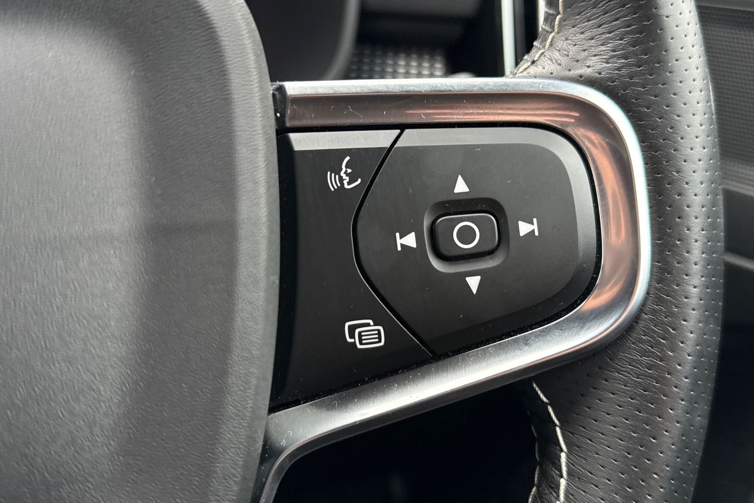 Used Volvo XC40 2021 for sale - 77779727: Photo 39