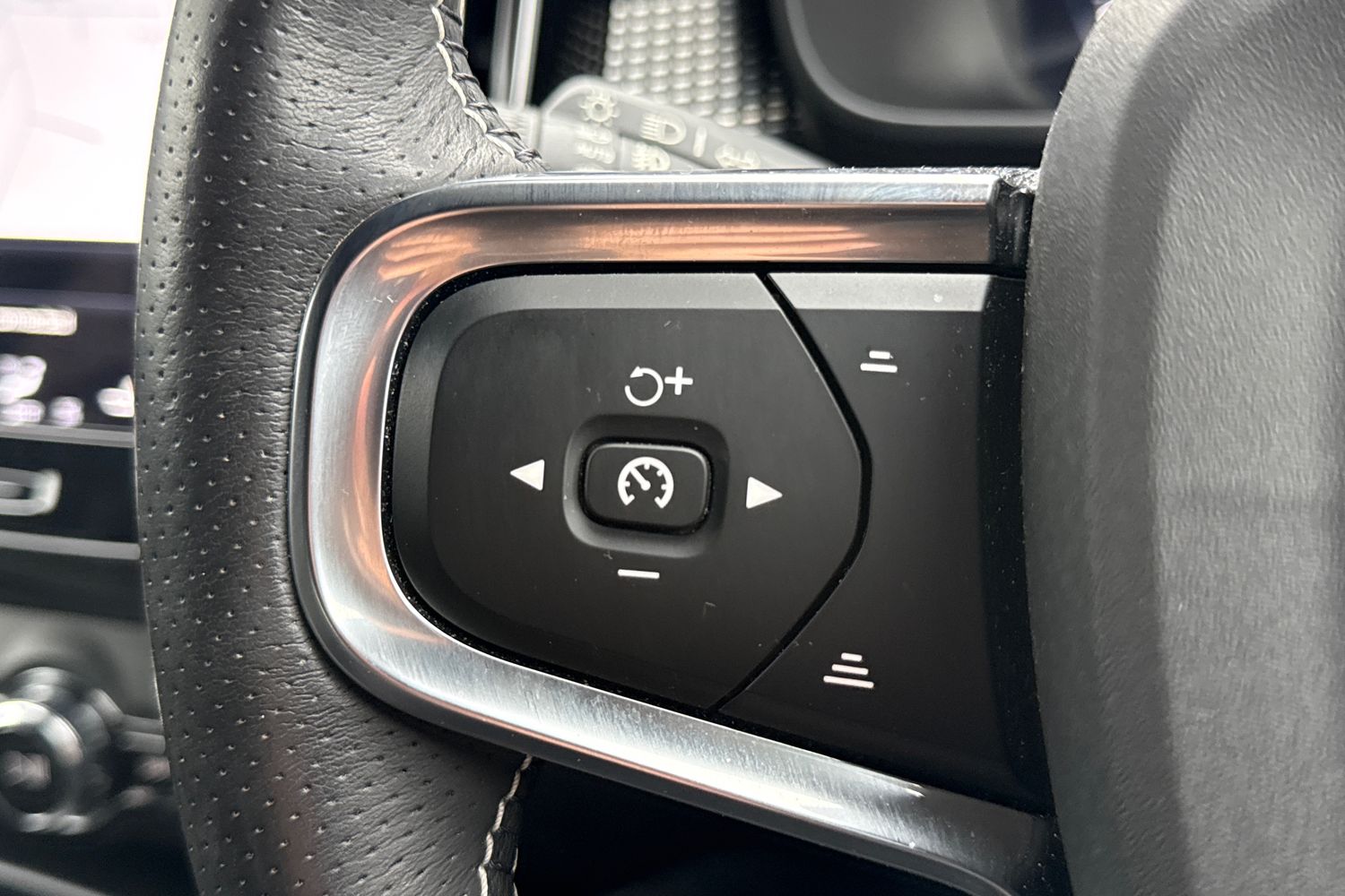 Used Volvo XC40 2021 for sale - 77779727: Photo 41