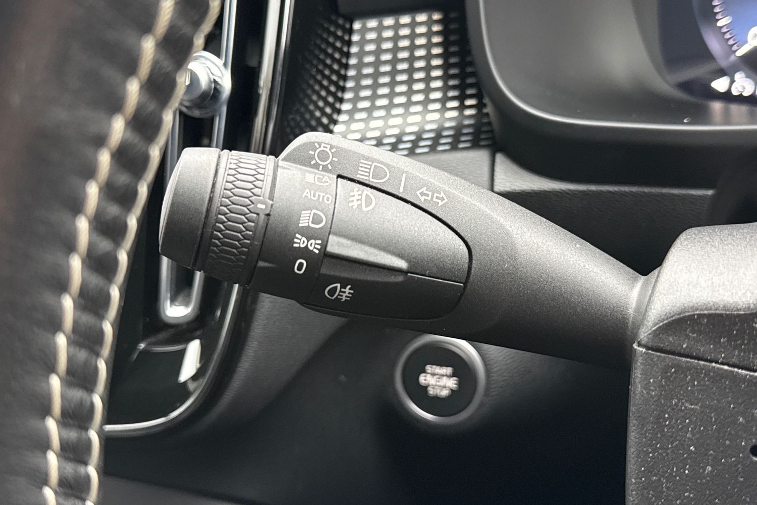 Used Volvo XC40 2021 for sale - 77779727: Photo 42