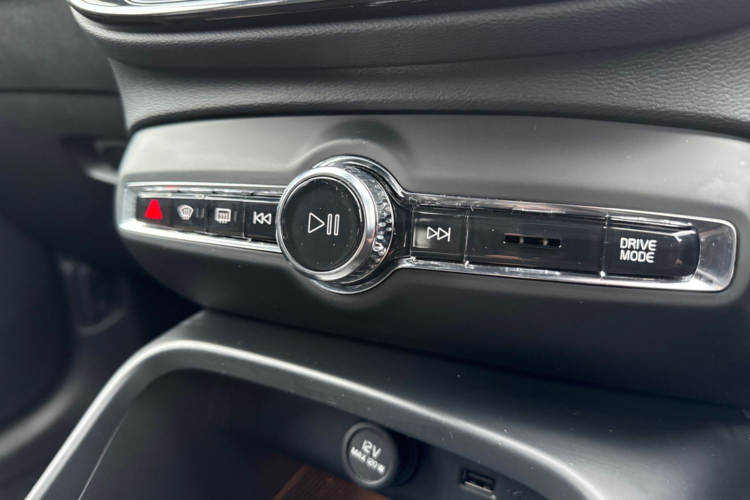 Used Volvo XC40 2021 for sale - 77779727: Photo 44