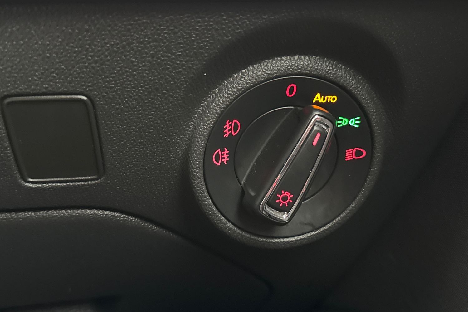 Used SEAT Leon 2018 for sale - 77302924: Photo 36