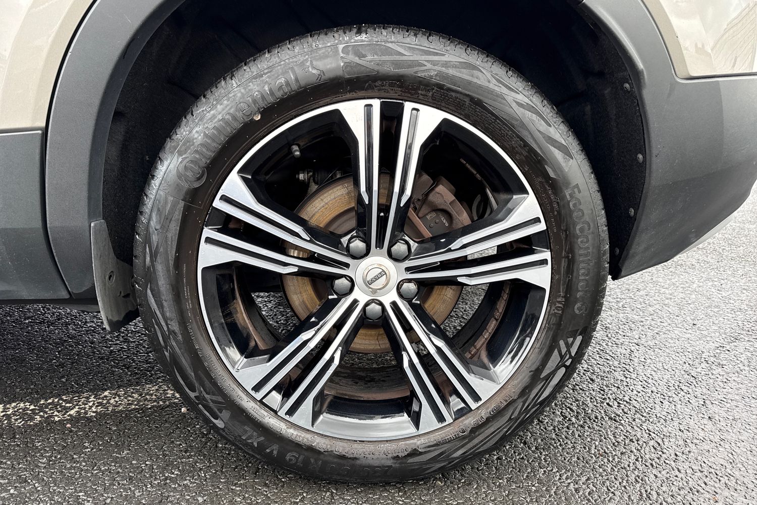 Used Volvo XC40 2022 for sale - 76334407: Photo 11