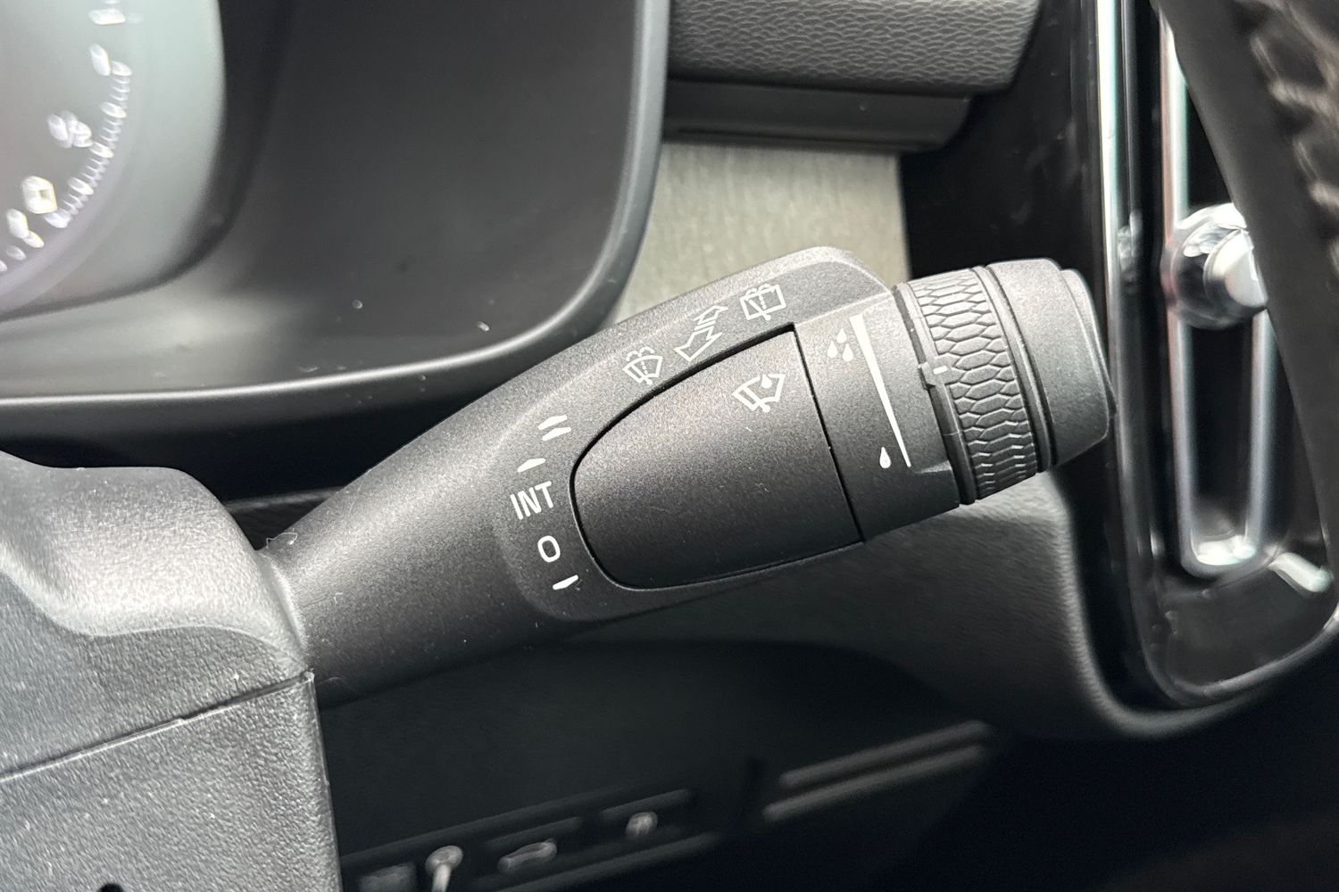 Used Volvo XC40 2022 for sale - 76334407: Photo 42