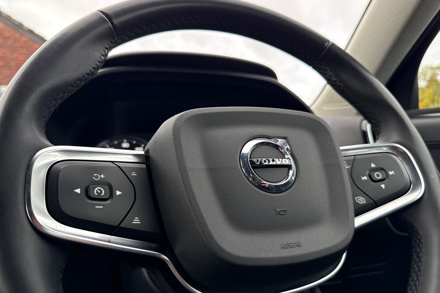 Used Volvo XC40 2022 for sale - 76334407: Photo 51