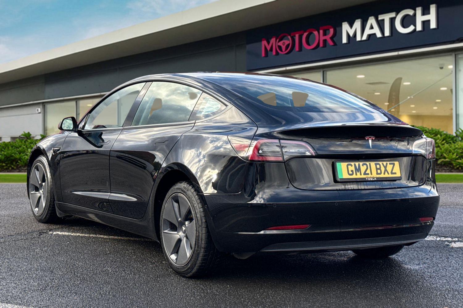 Used Tesla Model 3 2021 for sale - 76357604: Photo 2