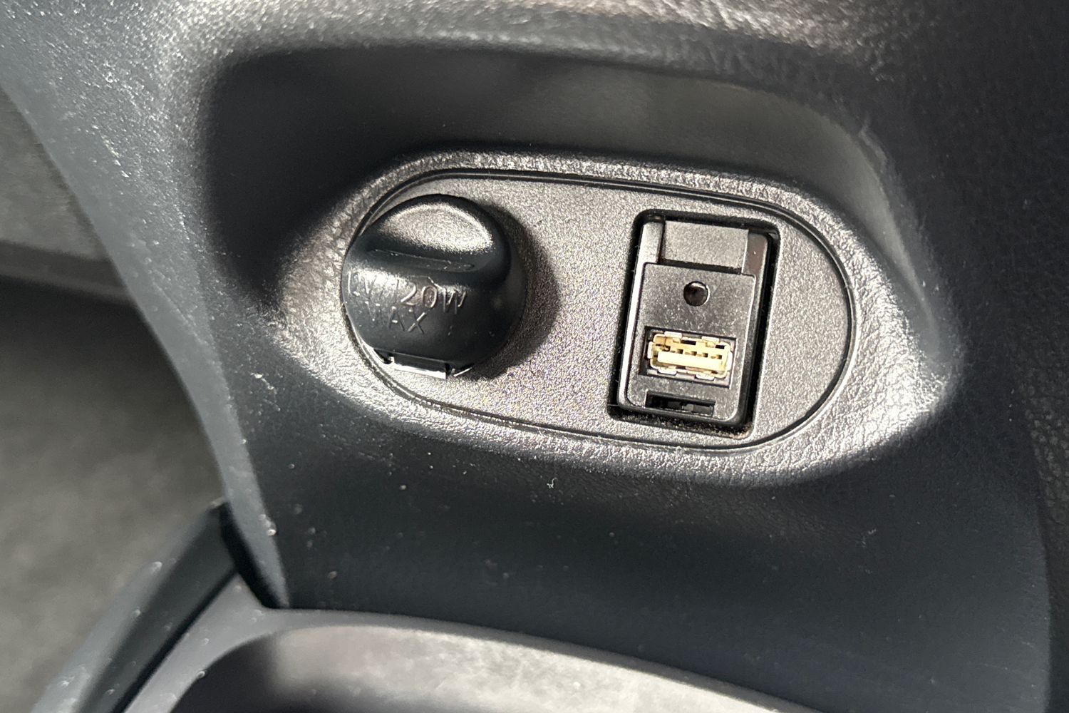 Used Toyota Yaris 2016 for sale - 77996546: Photo 34