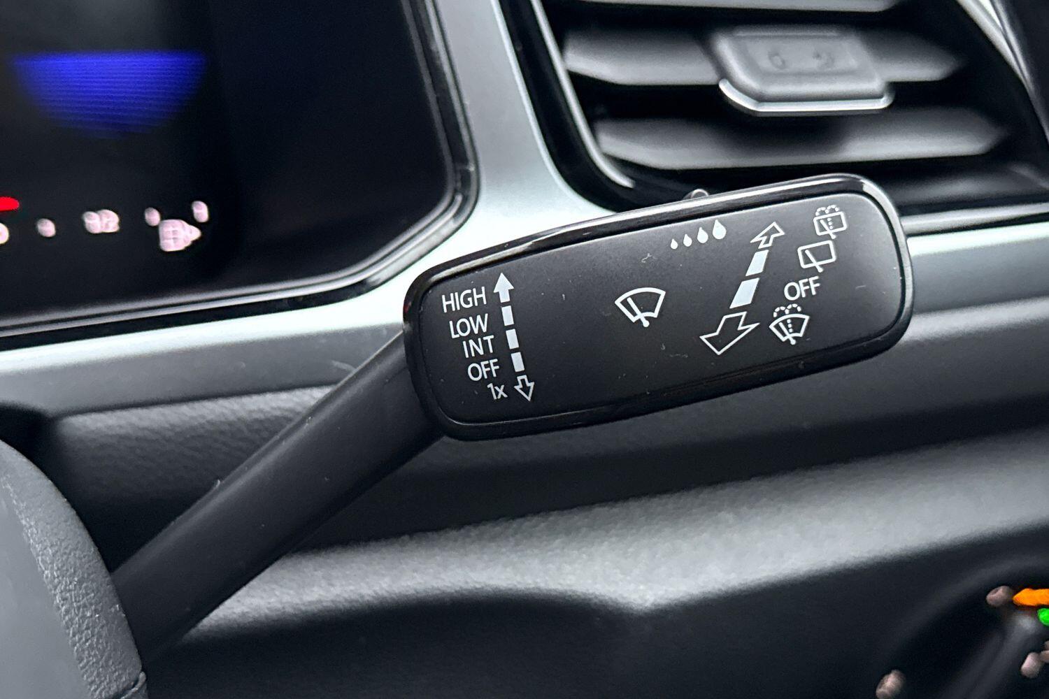 Used Volkswagen T-Roc 2022 for sale - 76782973: Photo 39