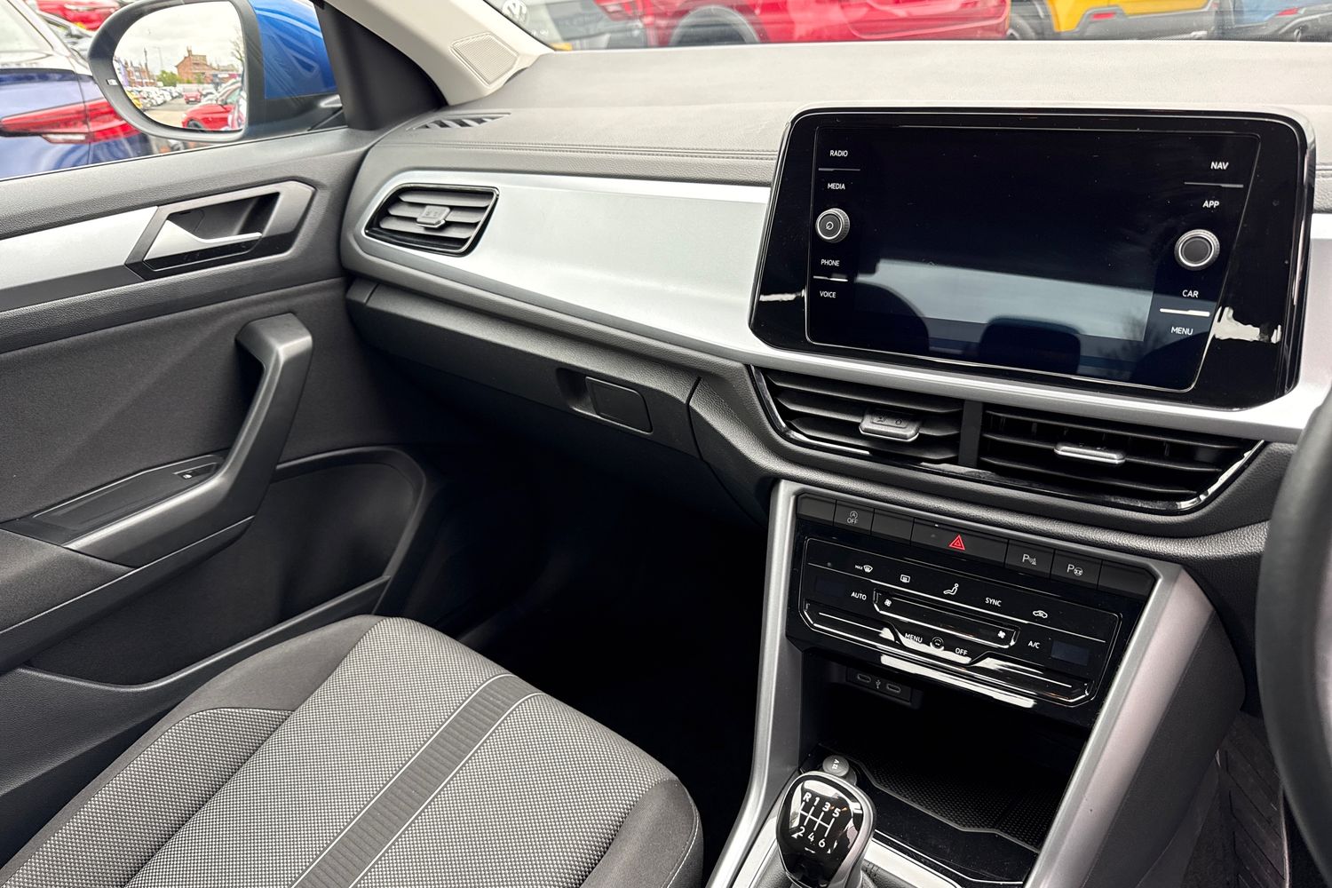 Used Volkswagen T-Roc 2023 for sale - 78189993: Photo 20