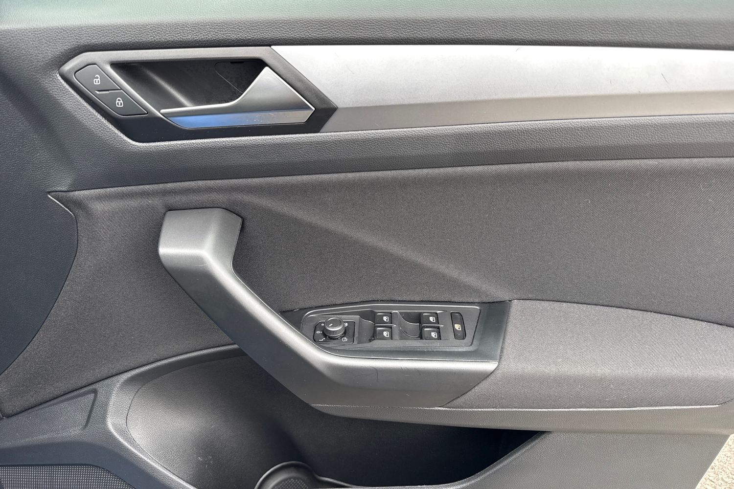 Used Volkswagen T-Roc 2023 for sale - 78189993: Photo 21